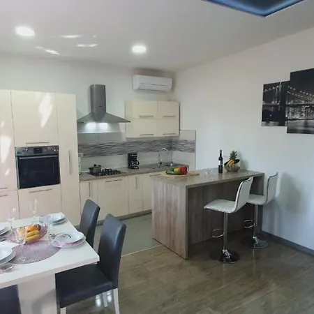 Apartament Modern In The Center